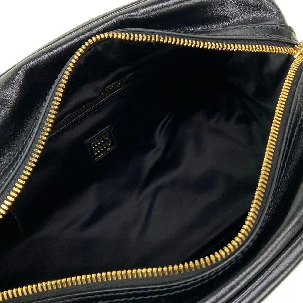 Miu Miu Leather top handle bag Handbag 5BB182